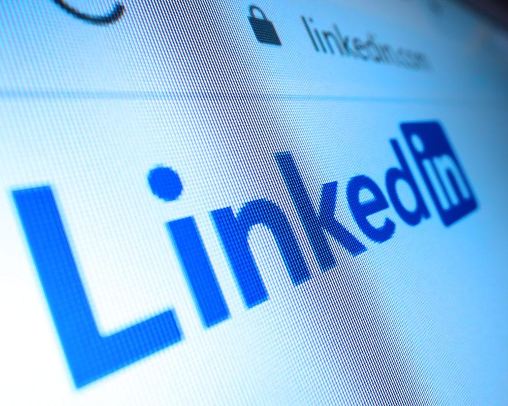 8 Advantages to Advertising on LinkedIn